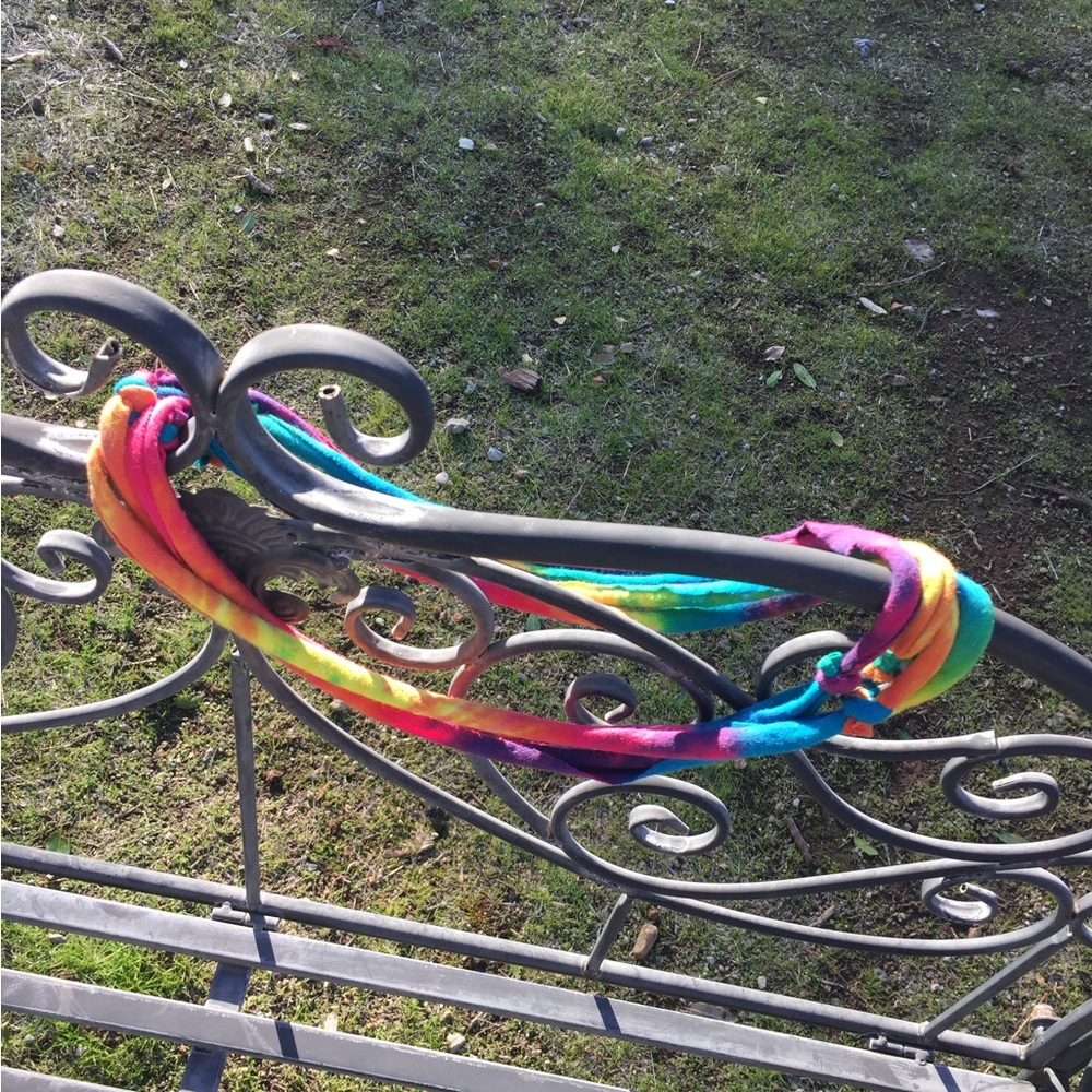 Rainbow not beaded necklace Tie dye T shirt fabric tubular necklace - Picture 3 of 5